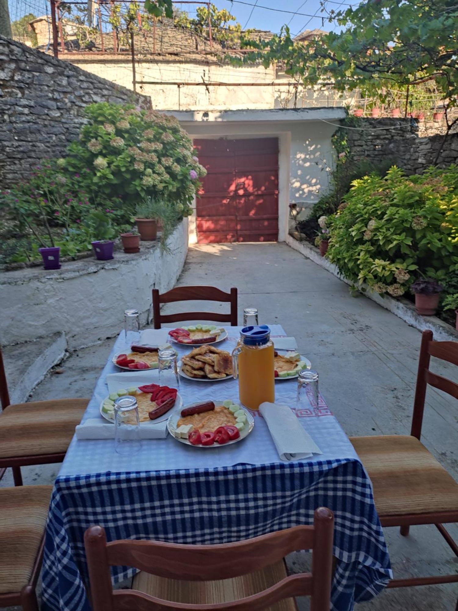 Guesthouse 1805 Gjirokastër Eksteriør billede
