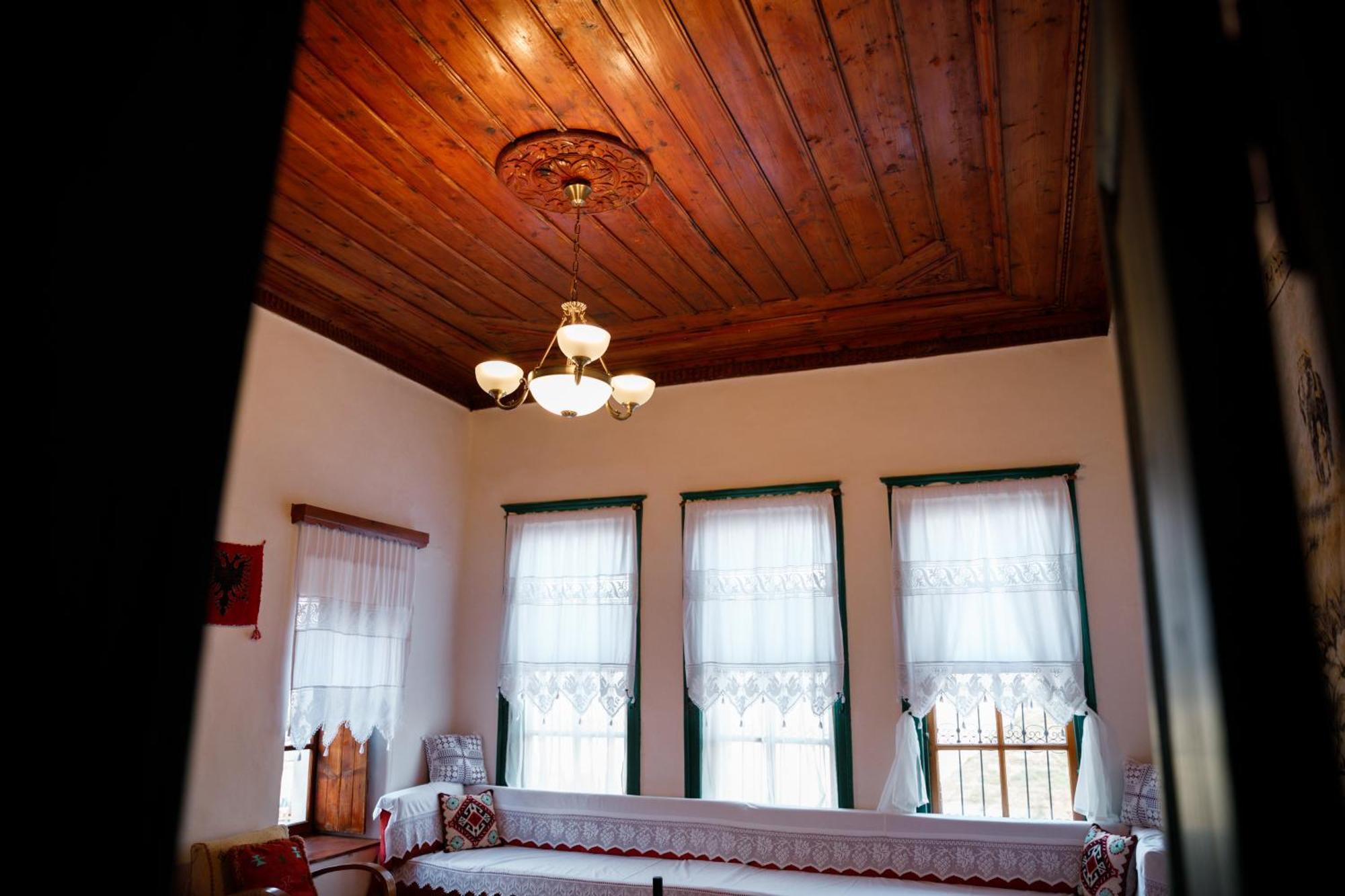 Guesthouse 1805 Gjirokastër Eksteriør billede