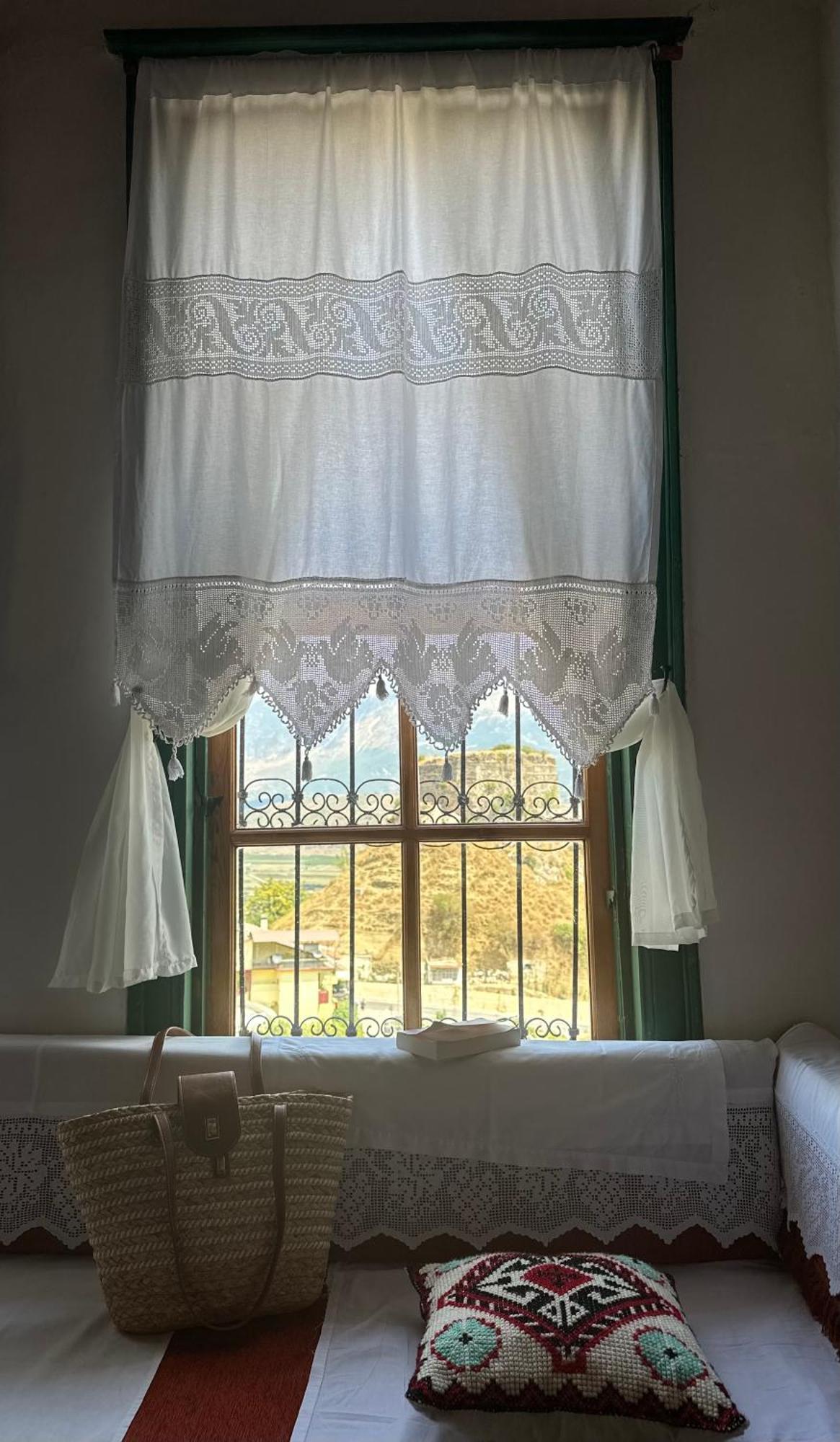 Guesthouse 1805 Gjirokastër Eksteriør billede